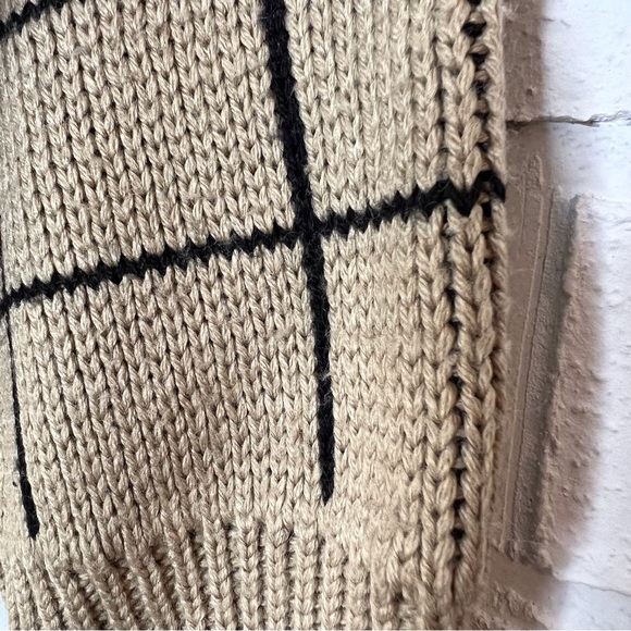 SOLD Vintage beige wool blend turtleneck dog sweater L - Picture 10 of 12